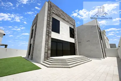 Luxurious Villa | Outside Kitchen | Garden Area