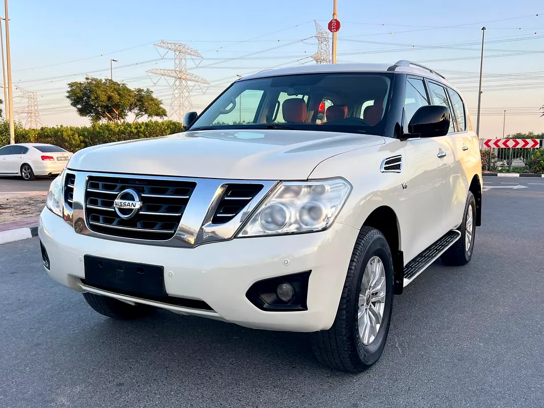 Nissan Patrol 2019 — photo 1 of 20