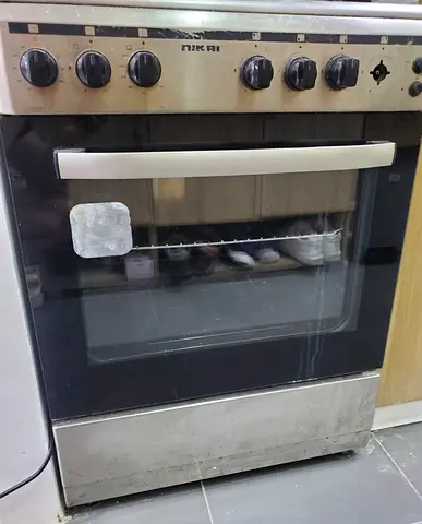 Used Nikai Freestanding Gas Oven/Stove - Needs Cleaning