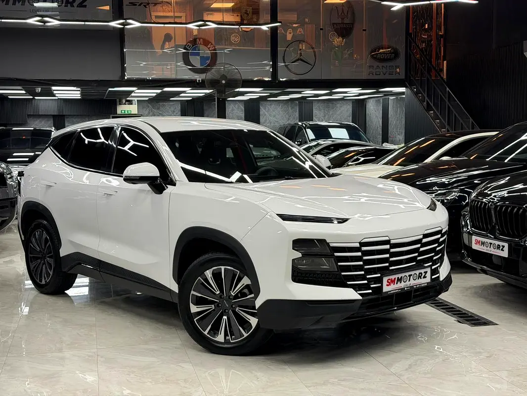 Jetour Dashing 2024 — photo 1 of 17