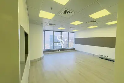 HIGH FLOOR | LAKE VIEW | SEMI FURNISHED