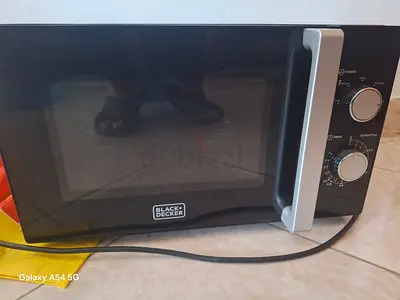 Black+Decker Compact Microwave - Good Working Condition