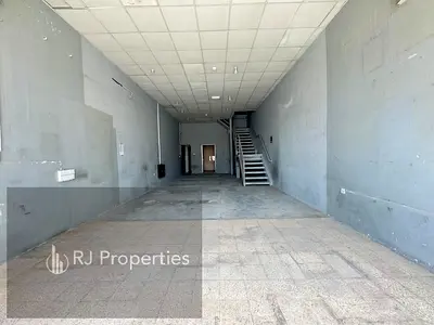 30 days free Very prime lecation luxury showroom with MAZZiNE FLOOR office space parking ready to move only jest 110k