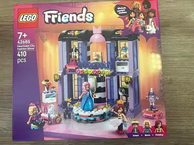 BARGAIN BRAND NEW LEGO 42685 FRIENDS HEARTLAKE CITY FASHION SHOW