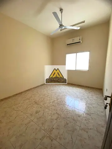 The studio features a large space, separate kitchen, split AC, and free maintenance by the landlord, making it a comfortable and affordable option.