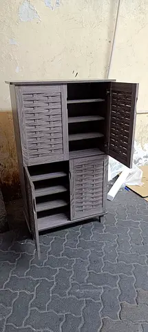 We are selling shoes Rack brand new available