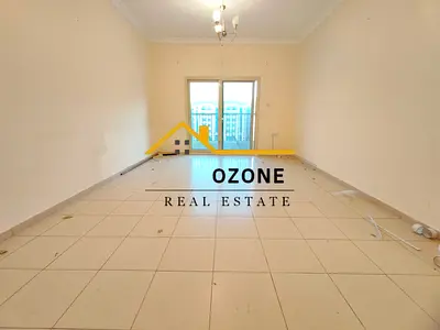 20 DAYS FREE // HUGE SPECIOUS 2BHK WITH BALCONY OPEN VIEW AND PARKING //FAMILY BUILDING