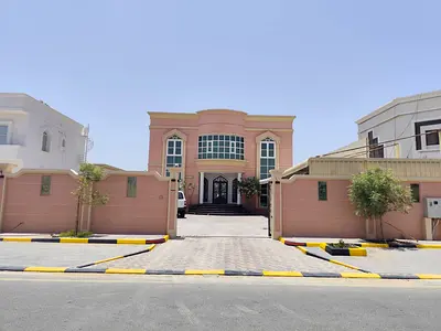 فيلا للايجار بالرقايب موقع مميز جدااااااا