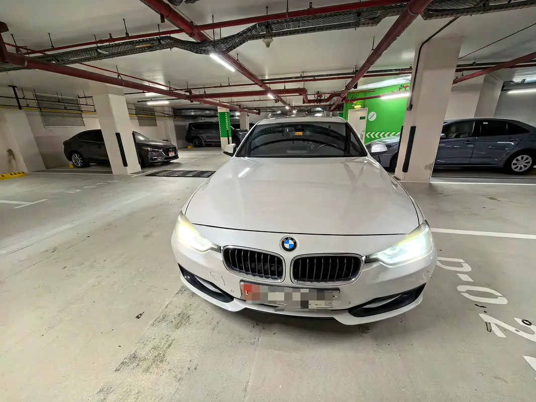 BMW 3-Series 2013 — photo 1 of 7