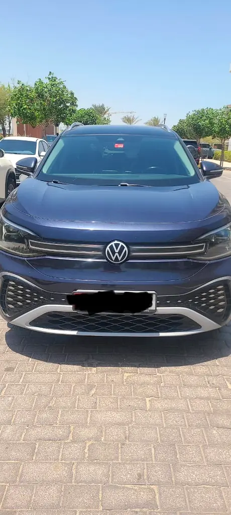 Volkswagen ID.6 2022 — photo 1 of 8