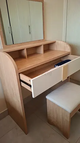Light Wood Dressing Table with Mirror and cozy Stool - Excellent Condition