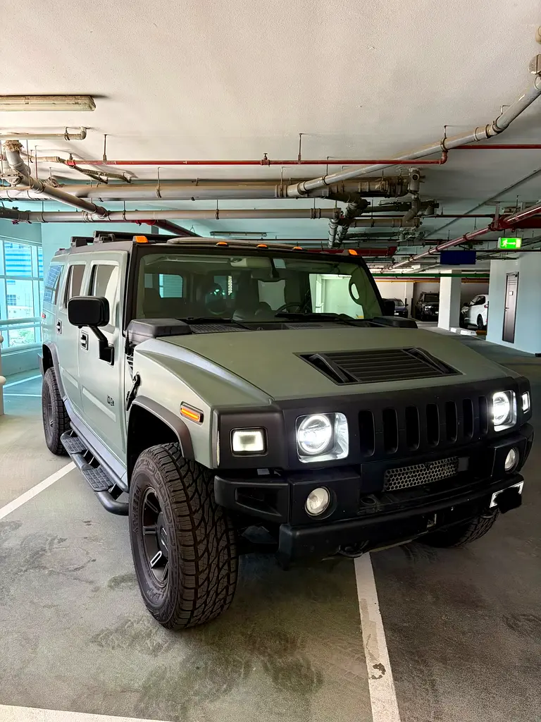 Hummer H2 2004 — photo 1 of 10