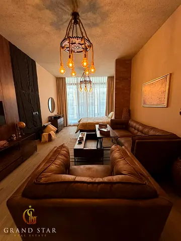 Upgraded Vacant Studio | Spacious | Balcony | City View