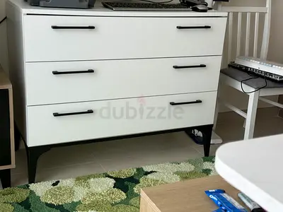 Chest of 3 drawers for sale