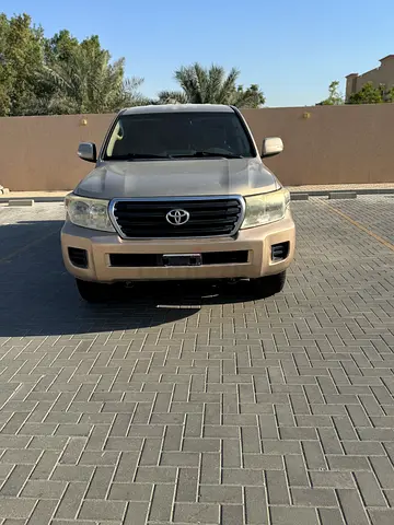 Toyota Land Cruiser GXR 2015 GCC Specs
