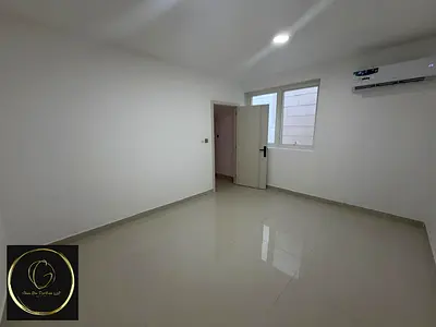 LUXARY 1 BEDROOM HALL APARTMENT WITH SEPARATE ENTRANCE