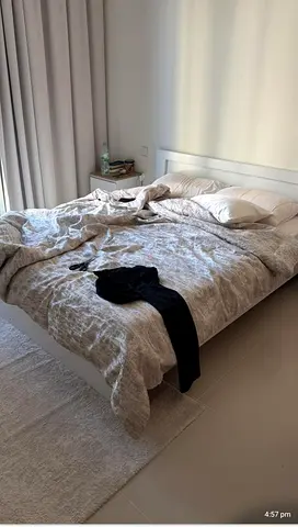Bed and mattress , for sale 1000 dh