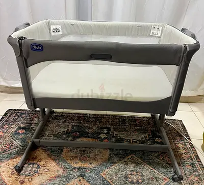 Chicco Next2Me Bedside Bassinet (crib)
