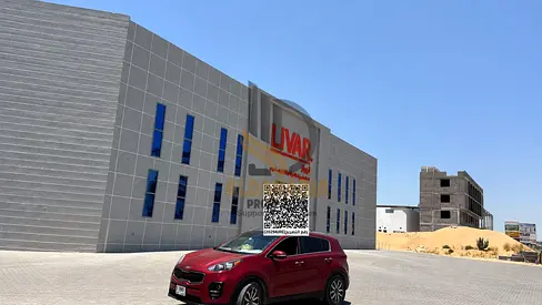 🏭 للإيجار السنوي – شبرة صناعية بمواصفات مميزة ومساحة كبيرة جاهزة للتشغيل فرصة مثالية للشركات الصناعية، اللوجستية، شركات التخزين والتوزيع، والمستثمرين