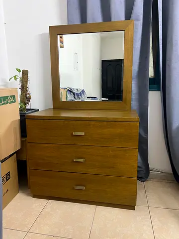 Dressing table with mirror