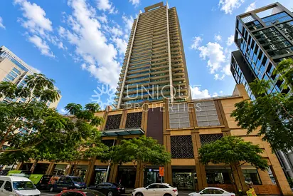2 Bed Downtown | Prime Location | Balcony
