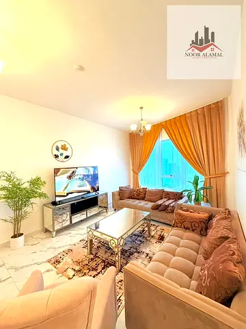 الشارقه الخان برج الشاطي١ شقه مفروشه فرش فندقي تاني ساكن ثلاث غرف وصاله وغرفه خادمه ومطبخ ثلاث حمام وبلكونه فيو كامل علي البحيره السعر 7500 شامل الانت