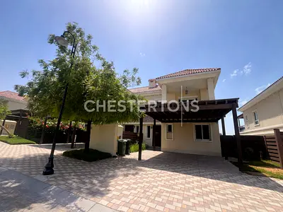 Upgraded 4BR | Wooden Floors | Garden | 12 Cheques