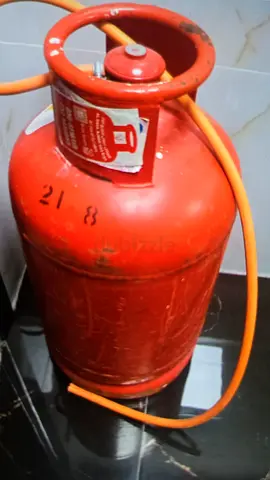 Full Gas cylinder medium size 20kg with regulator