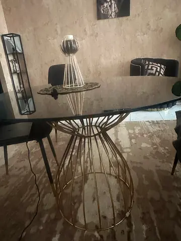 Round metal accent side table with glass top and 4 chair