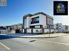 Corner villa facing a mosque and a main street, high-end finishing. Price includes transfer fees and