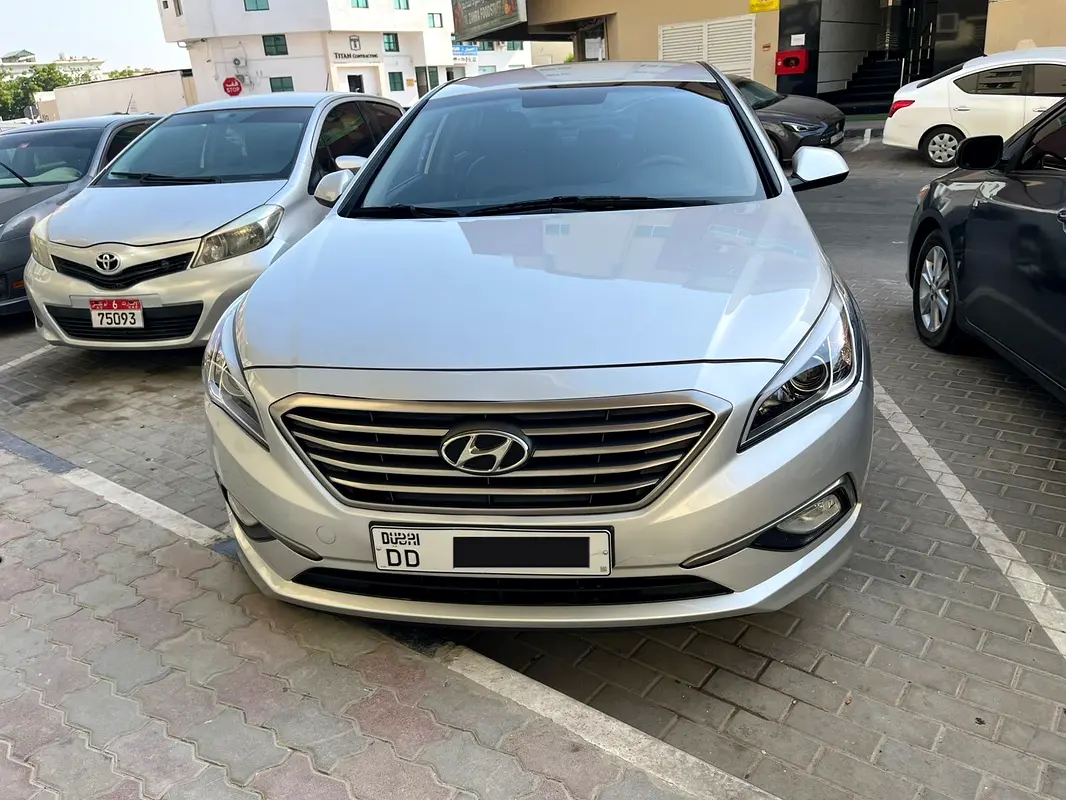 Hyundai Sonata 2016 — photo 1 of 12