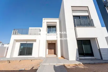 Corner Unit l Landscaped l Ready To Move In