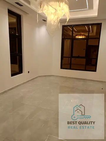 للبيع مجمع تاون هاوس فاخر في الحليو – عجمان | تصميم عصري ومساحات واسعة