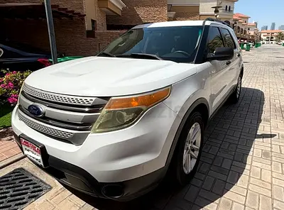 Ford Explorer Base 2015 GCC Specs
