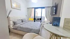 Premium Studio | Unfurnished | Street View