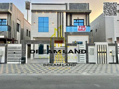 Own a villa with a modern design and new decor. Freehold ownership available to all nationalities. Price includes electricity and air conditioning.