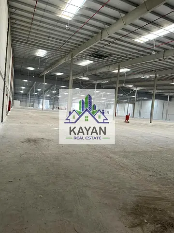 Warehouse for Rent - 61,525 sq.ft - height of 13.5 meters - Power 68 kW- 6 large sliding doors easy loading and unloading