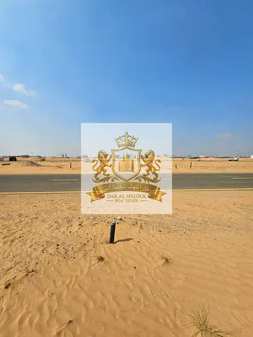 للبيع قطعة أرض في الشارقة/ بساتين الزبير ضاحية الرحمانية مساحة القطعة 4850 قدم . 450 متر شارع 18 متر