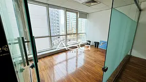 FULLY FITTED OFFICE SPACE WITH GLASS PARTITION | 958 SQ FT | DUBAI NATIONAL INSURANCE BUILDING | POR