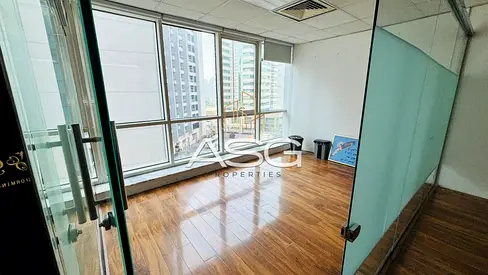 FULLY FITTED OFFICE SPACE WITH GLASS PARTITION | 958 SQ FT | DUBAI NATIONAL INSURANCE BUILDING | PORT SAEED | AED 129,330/YR | 1 MONTH GRACE PERIOD