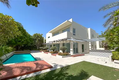 Fully Upgraded | Exclusive | Vacant Soon | 9k Plot