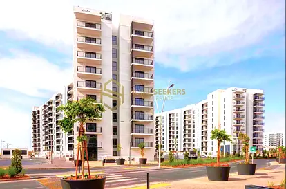 Book Now | Luxury View Living | Prime Location