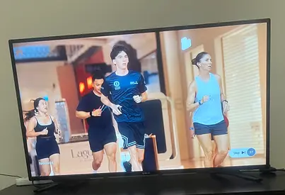 42inch gratus LED Smart TV - Good Working Condition