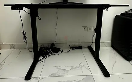 Electric Height Adjustable Standing Desk (Black) with 2 Memory Keys - Great Condition