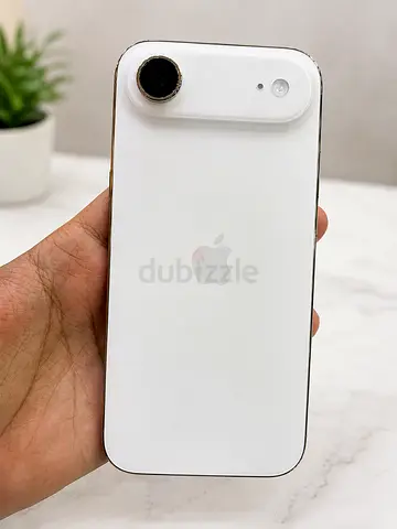 17 Air 256GB Japan 🇯🇵