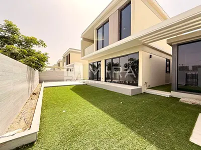 Resort Style Living I Garden Suite I Single Row