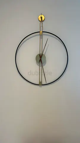 Modern Minimalist Wall Clock — Metal Frame
