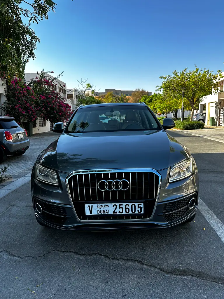 Audi Q5 2015 — photo 1 of 6