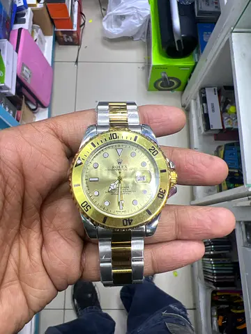 Mens two-tone stainless steel automatic watch with date (pre-owned)