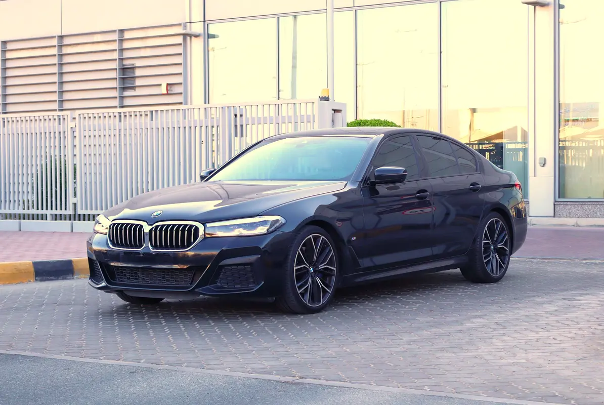BMW 5-Series 2022 — photo 1 of 14